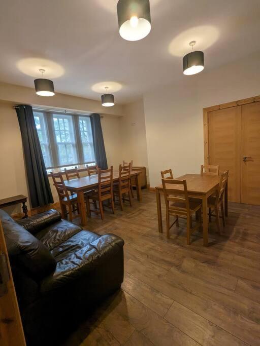 56 Bayhead Stornoway, 7 Bedroom House Apartamento